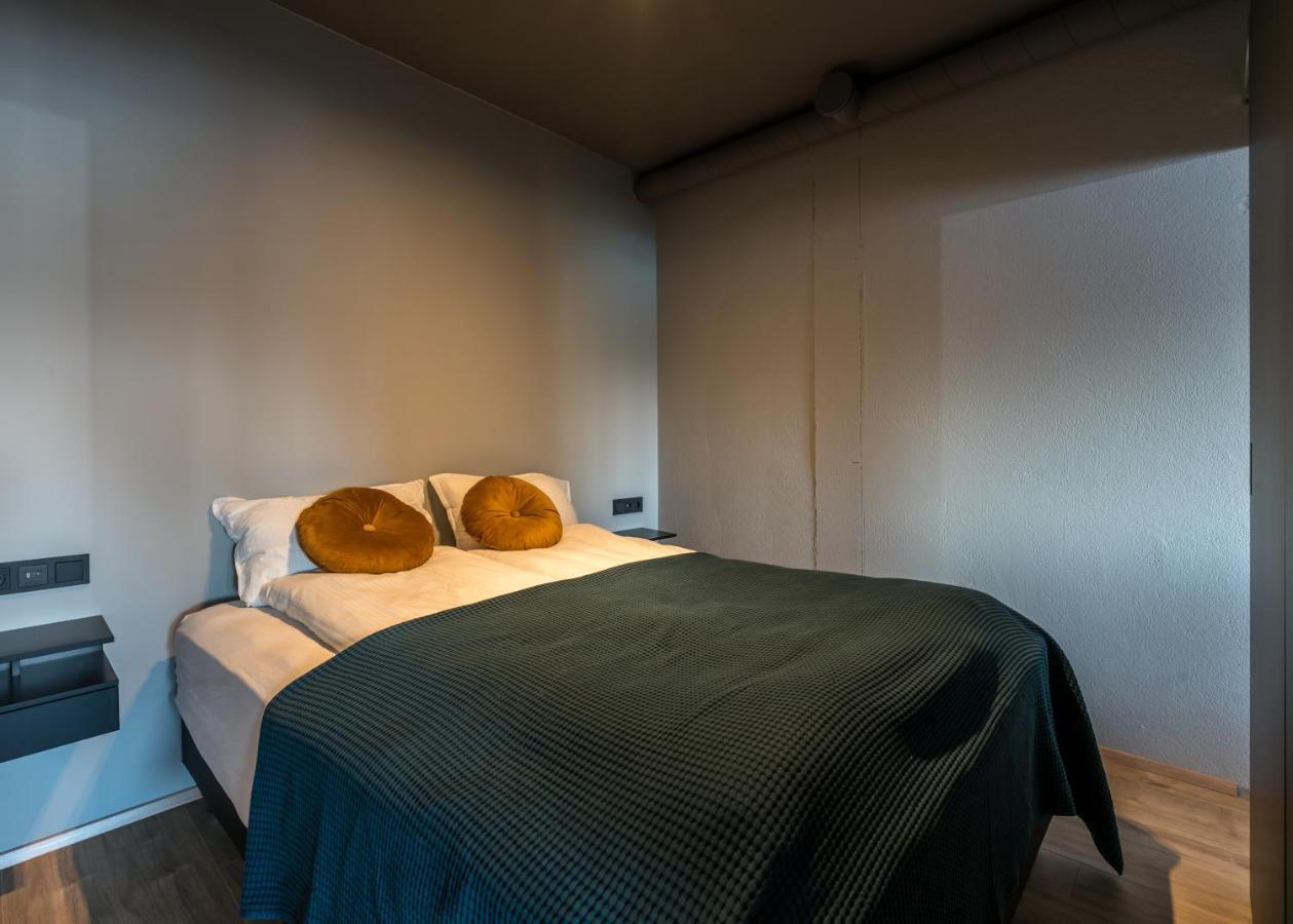Ak Rentals, With Hot Tubs アークレイリ エクステリア 写真