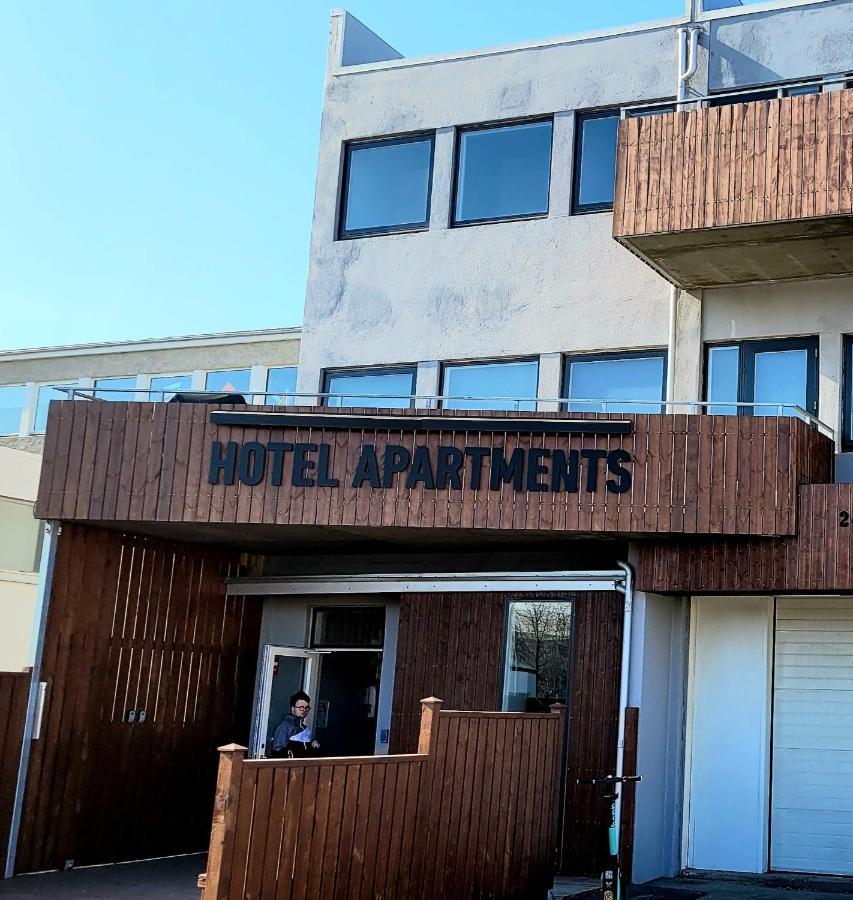 Ak Rentals, With Hot Tubs アークレイリ エクステリア 写真